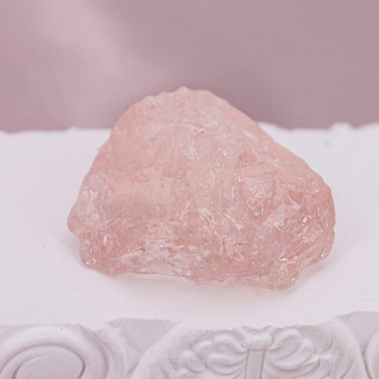 Morganit Rohstück rosa Liebe Stein Edelstein Kristall Heilstein Leidenschaft Chakra Sternzeichen Glücksstein Talisman