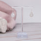Mondstein Ohrringe Flash blau weiss Tropfen oval hängend Einzelstück handgemacht Kristalle Heilsteine Edelsteine Weiblichkeit Fruchtbarkeit Talisman Glücksbringer Annurah deutscher Onlineshop