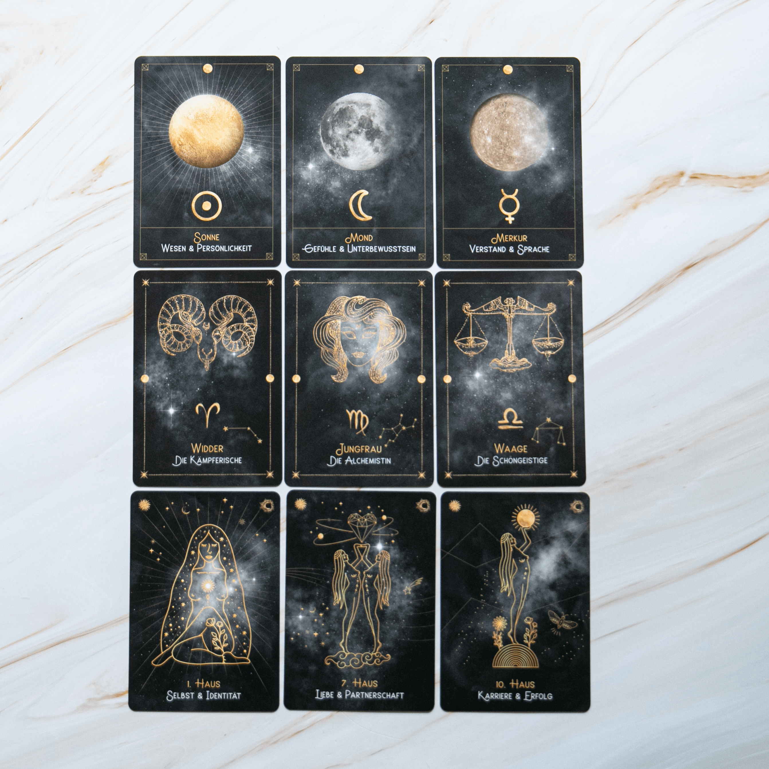 Astro Cards Tanja Brock Sternzeichen Astrologie Sternbilder Magie Mond Sonne gold Planeten