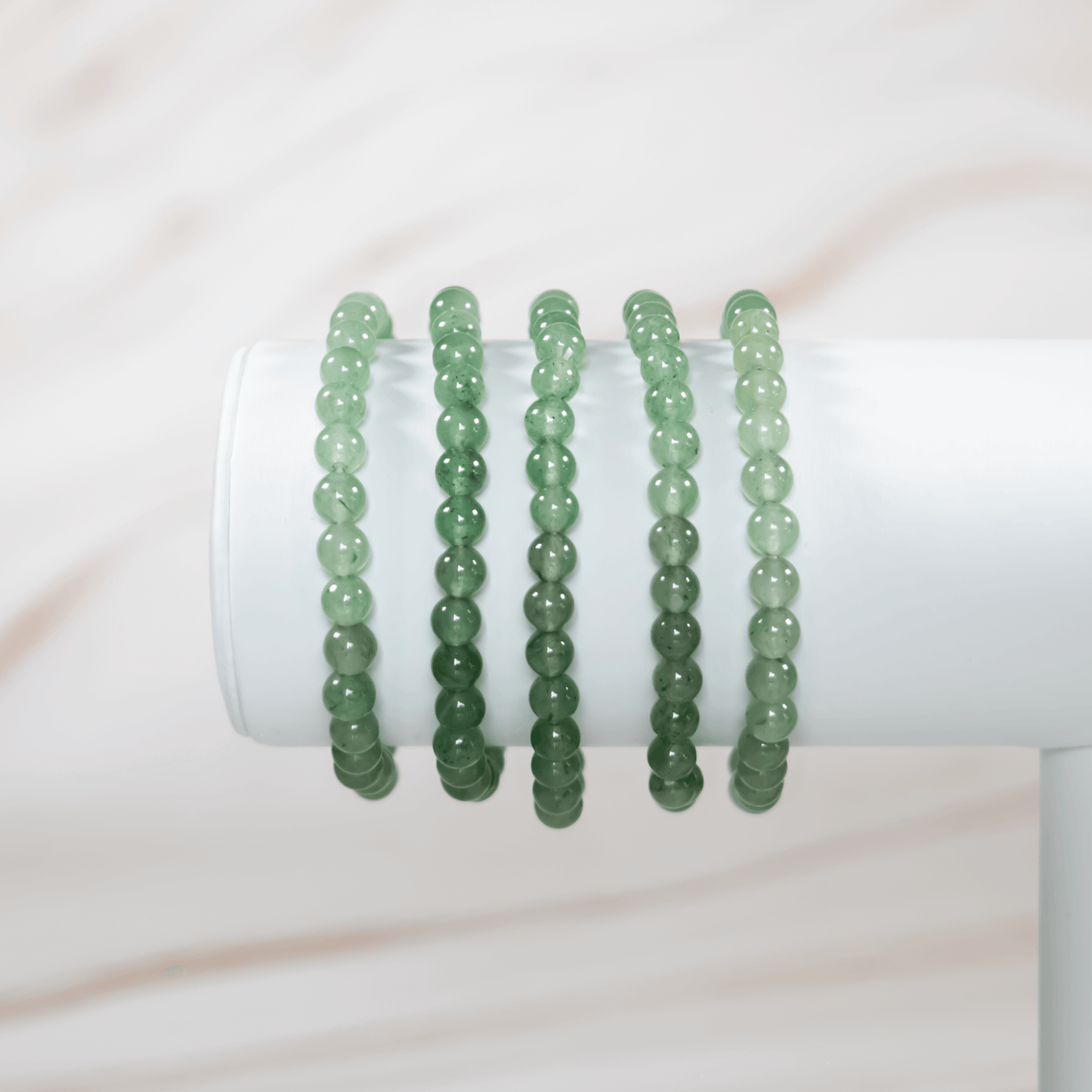 Grüner Aventurin Edelstein Armband Schmuck Kristallschmuck steht für Geborgenheit Chancen Glück Heilung Positiv Erneuerung Fülle Onlineshop Kristall Annurah Deutschland 