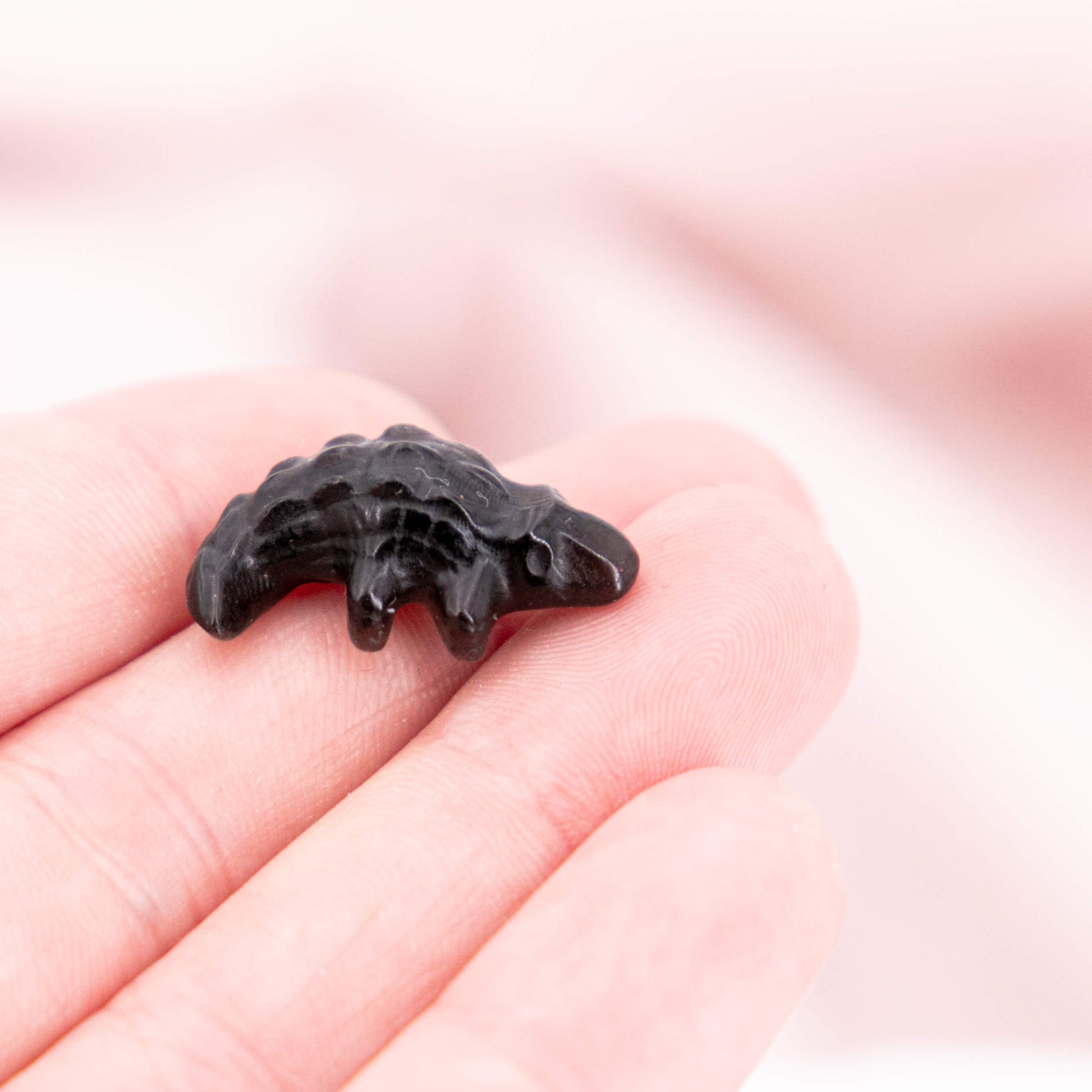 Obsidian Mini Carving schwarz Edelstein Kristall Heilstein Schutzstein Mini Tier Kinder Talisman Krokodil Tier Amphibie Dschungel crocodile