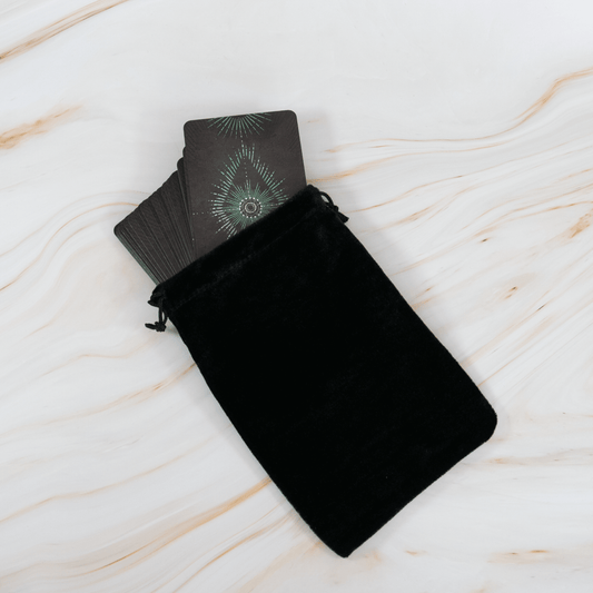 Samttasche Schwarz Tasche Aufbewahrung Tarot Karten Kristall Edelstein Heilstein Deutscher Onlineshop Annurah 