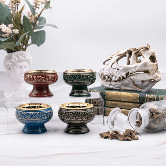 Räuchergefäß Räucherschale Räucherkessel Räuchern Messing Metall Gold Schwarz braun blau rot Rauhnächste Chakra Cleansing Reinigung Schutz Räucherstäbchen Rauch Rauchbomben Räuchermischung Räucherkohle Annurah deutscher Onlineshop Spiritualität Hexe Magie Esoterik 