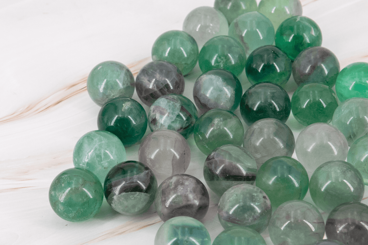 Fluoritkugel Fluorit Kugel Solarplexus Kehlchakra Kronenchakra Ordnung Bewusstsein Ziele Büro Schreibtisch
