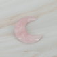 Rosenquarz Mond Halbmond Carving Luna Stern Sternenhimmel Spiritualität Esoterik rosa durchsichtig Heilsteine Kristalle Schutzsteine Sternzeichen Annurah deutscher Onlineshop Chakra 